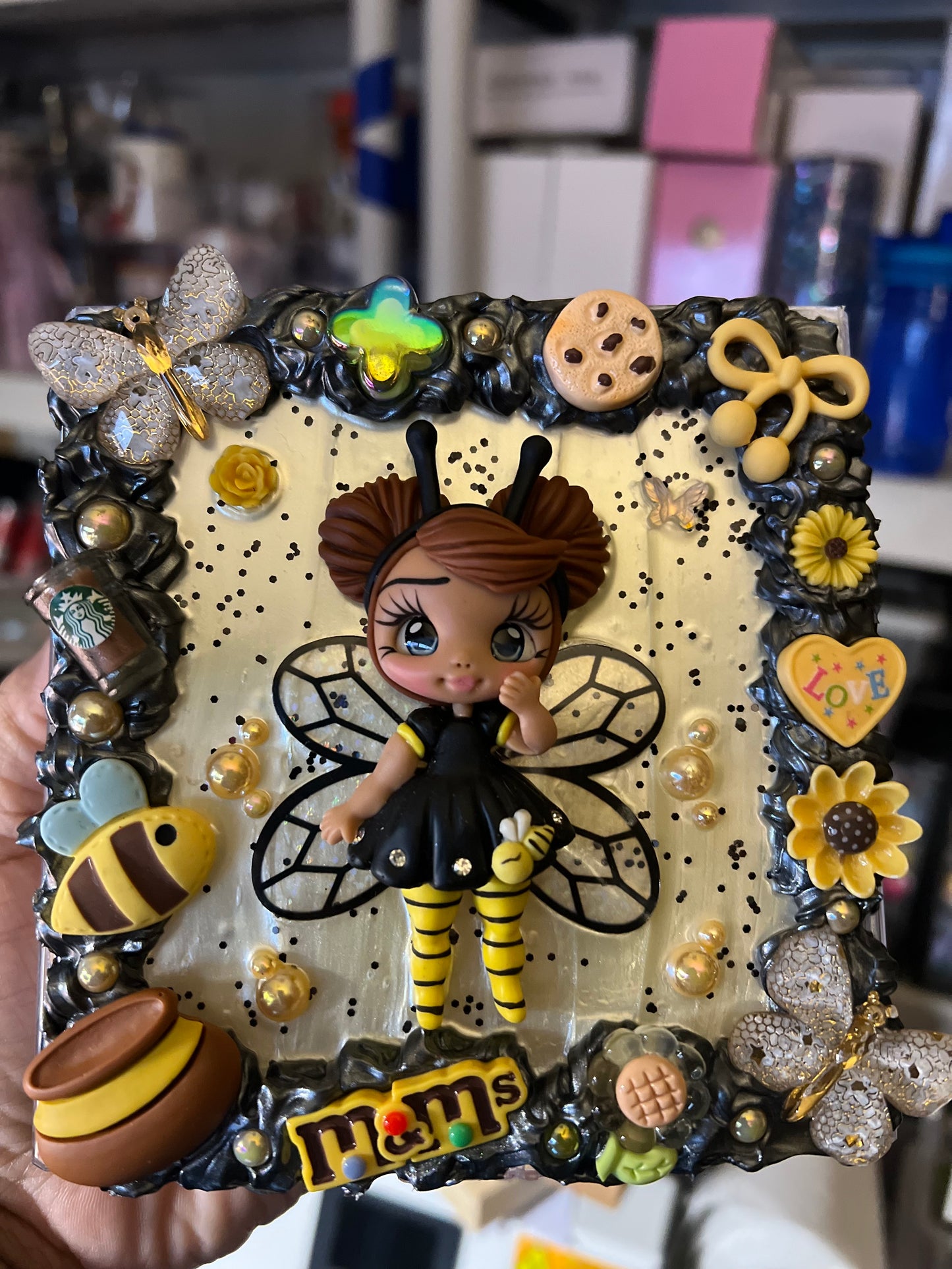 CUTE BEE KEEPSAKE